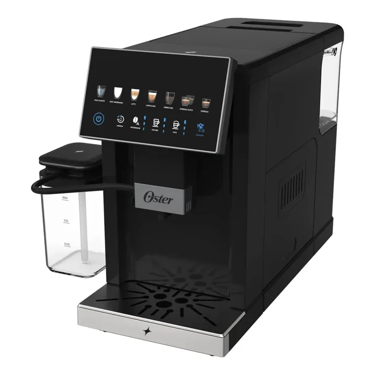 Cafeteira Oster Superautomática OCAF970 com reservatório de leite, em imagem de divulgação.